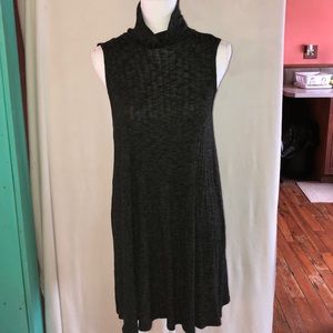 Sleeveless dress